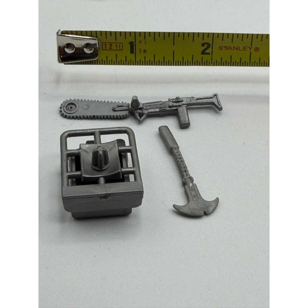 GI Joe 1985 Dreadnok Buzzer Original Accessory Lot Chainsaw Rifle Gas Can Axe - Picture 5 of 7